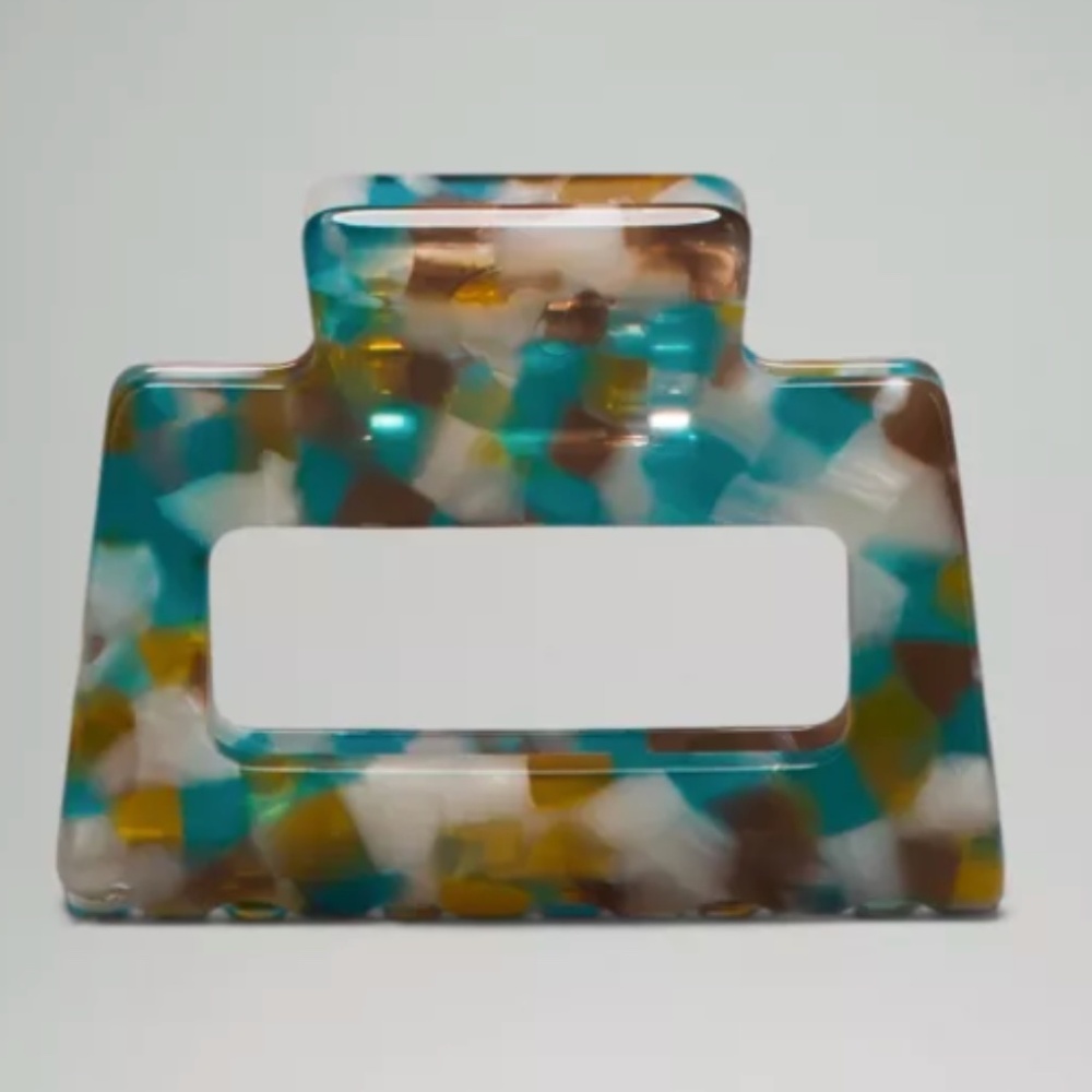 Medium Claw Hair Clip